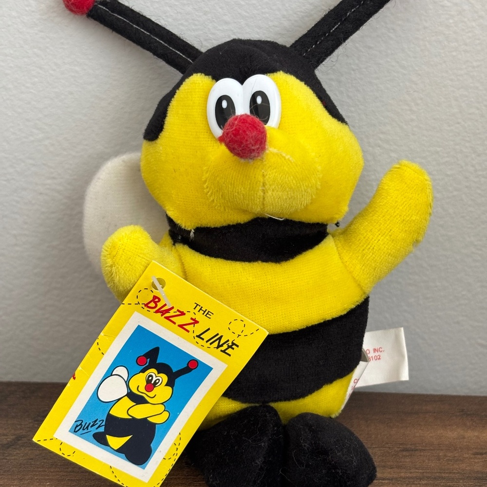 NWT Vintage The Buzz Line BEE Beanie Plush 5" Giftco 1997 Stuffed Animal NEW
